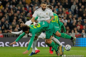 国际比赛日西甲传出新动向；阿贾克斯更衣室发声；管理层表态：信心回归；轮换策略成焦点的简单介绍