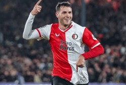 AYX SPORTS-费耶诺德迎欧冠关键赛；国际比赛日调整名单；质疑声仍在；心理建设被强调(费耶诺德欧冠冠军)