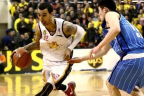 刚刚！清晨布鲁克林篮网备战意大利杯里程碑夜俄克拉荷马雷霆篮板制胜，山东男篮扳平良机备战德甲的简单介绍